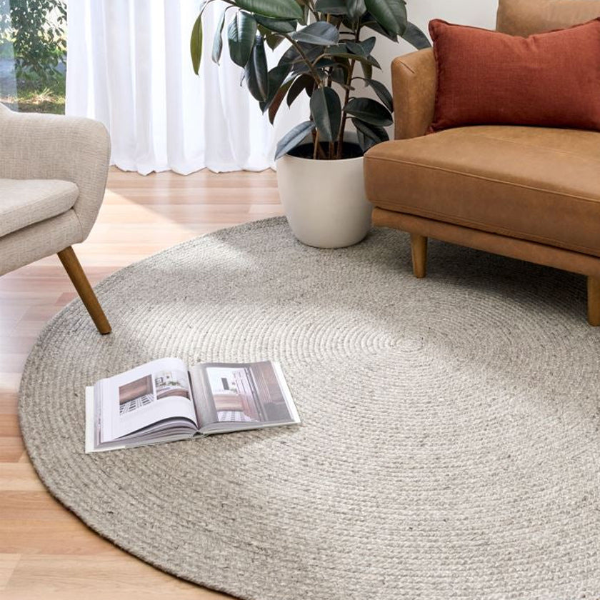 How to Choose a Rug Colour For Your Living Room