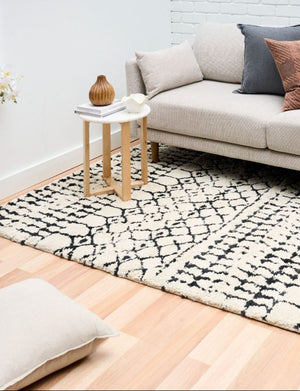 Luana 71 Ivory Charcoal