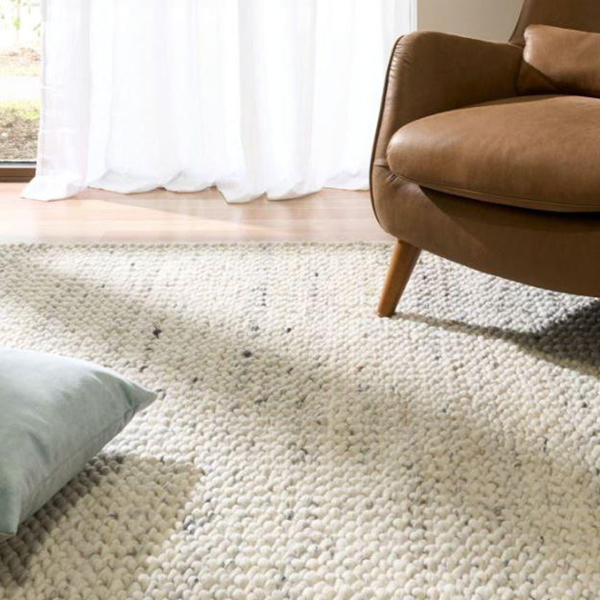 The Long-Lasting Benefits of Wool Rugs: Durability and Elegance