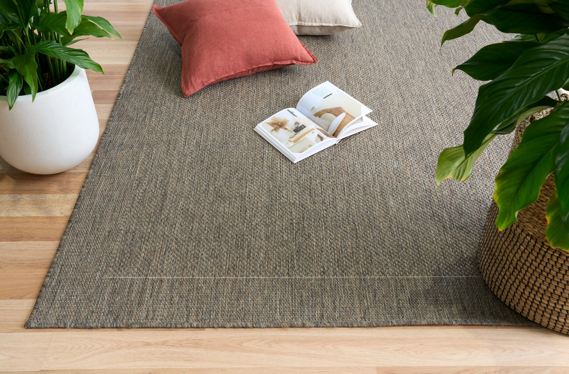 Add Warmth to Your Space with Elegant Taupe &  Brown Rugs