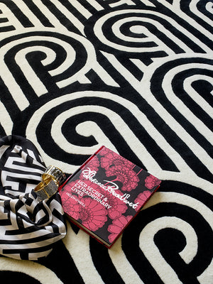 Florence Broadhurst Turnabouts Black 039205