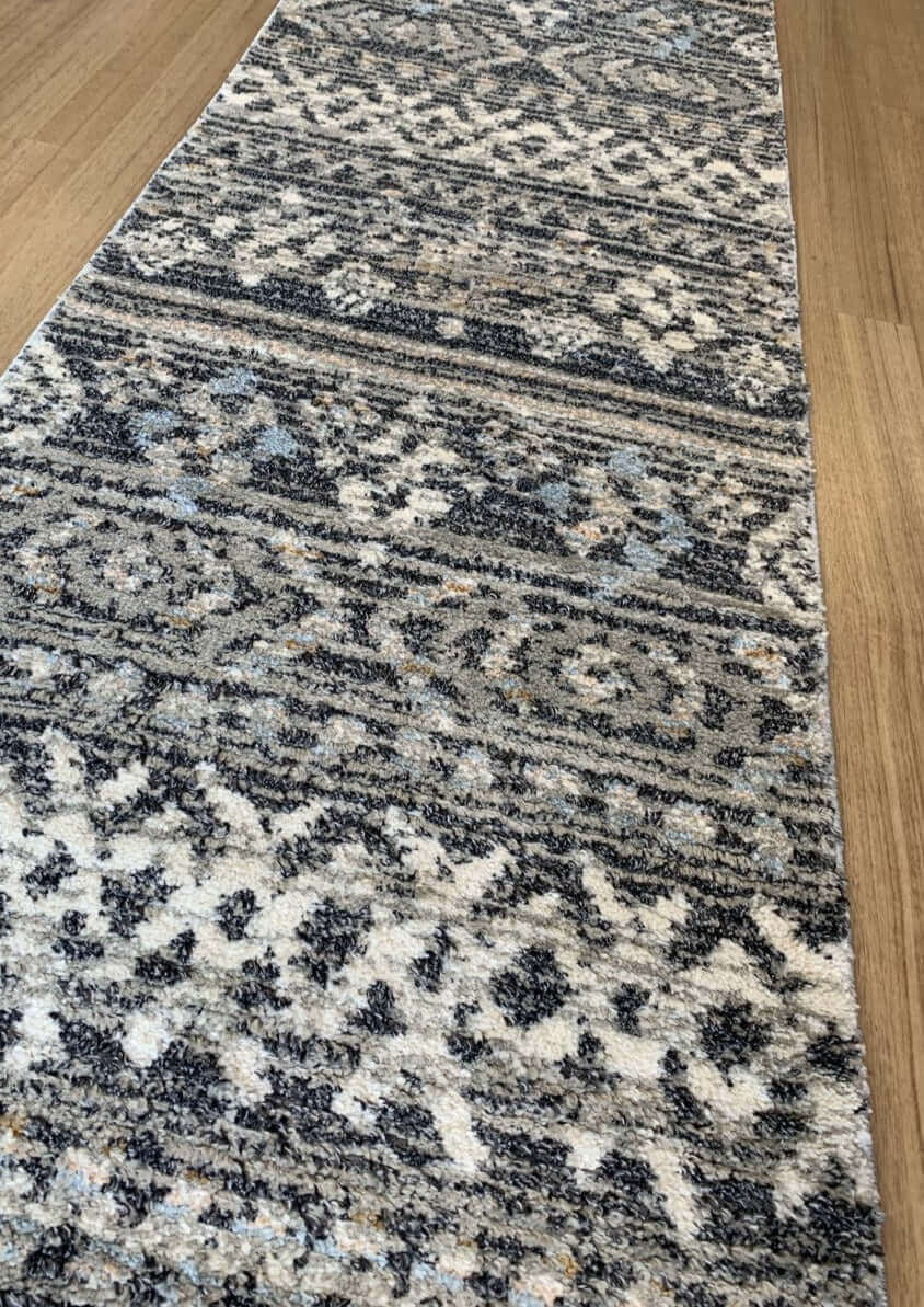 2.0 x selling 11.9 ft, Runner rug, Hallway rug, Turkish Rug, Vintage rug, Boho rug, Patchwork rug, Corridor rug, Wool rug, Gray Runner rug 60x362 cm