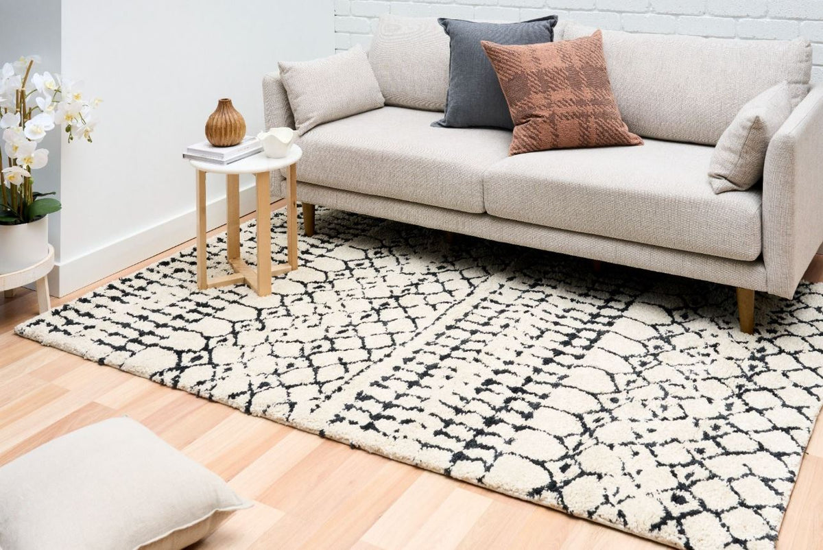 Luana 71 Ivory Charcoal