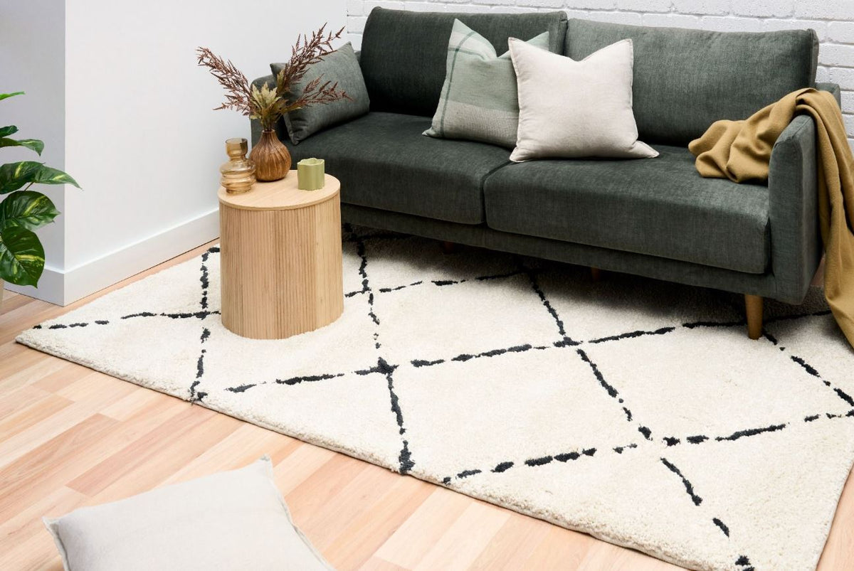 Luana 4 Ivory Charcoal Rug