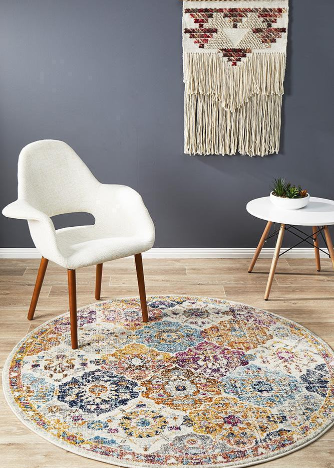 Museum Ainsley Round Rust Rug