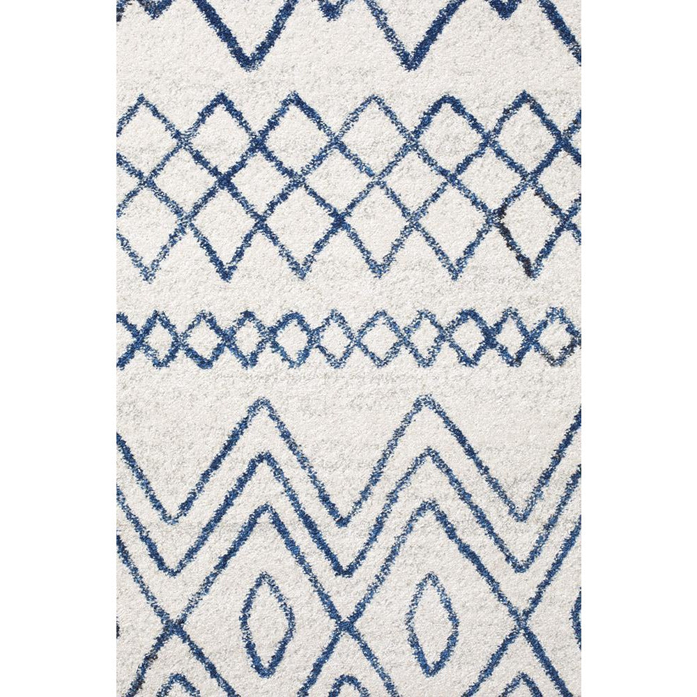 Oasis Nadia White Blue Rustic Tribal Round Rug