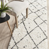 Saffron 44 White Runner Rug