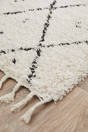 Saffron 44 White Runner Rug