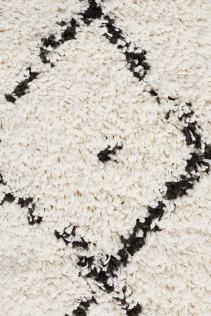 Saffron 44 White Runner Rug